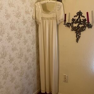 Elegant Cream Nightgown